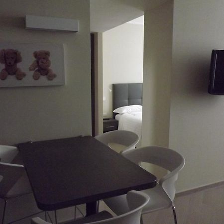 Chc Business Residence Генуя Экстерьер фото