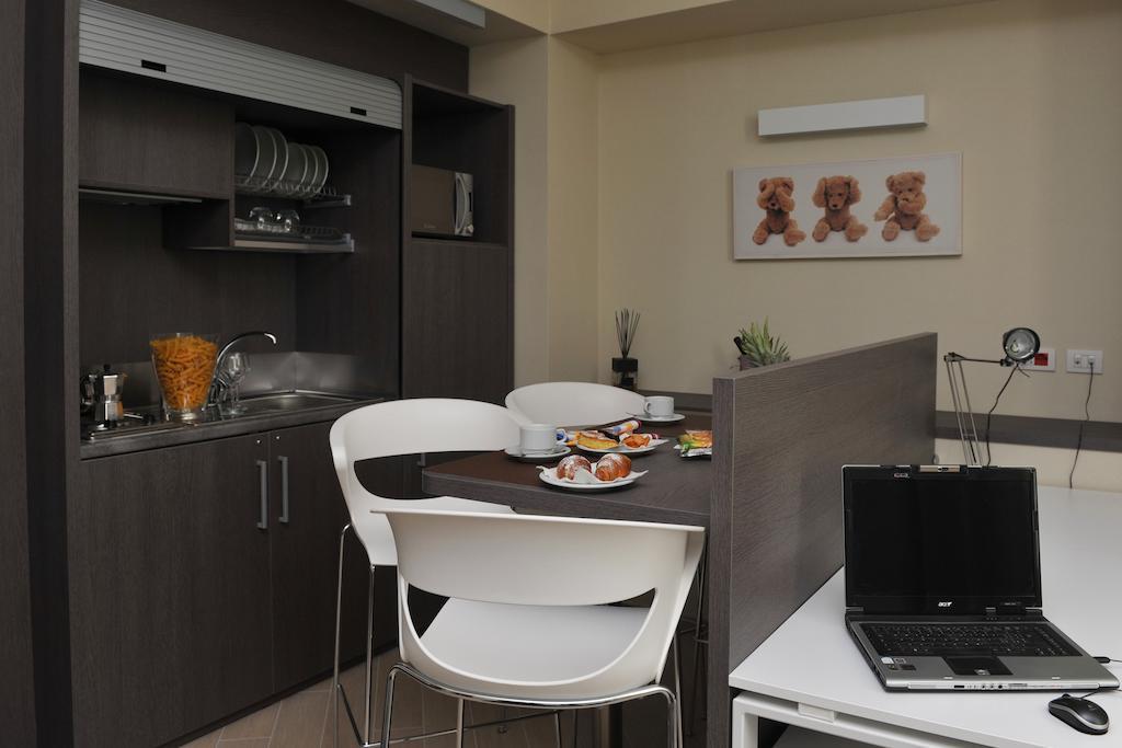 Chc Business Residence Генуя Экстерьер фото
